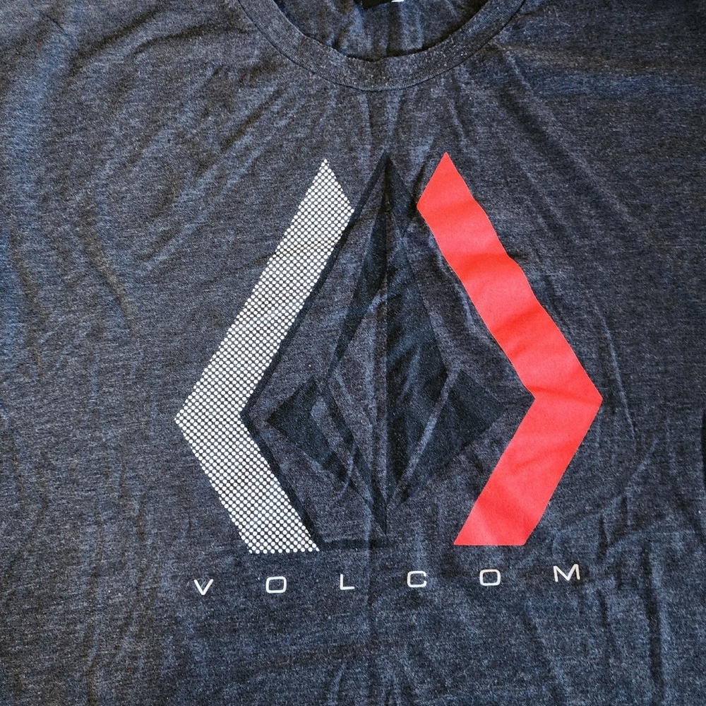 Volcom T-Shirt - image 1
